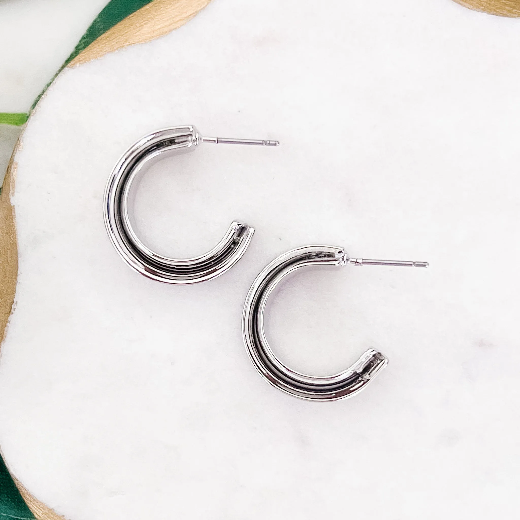 Groove Detail Small Hoop Earrings