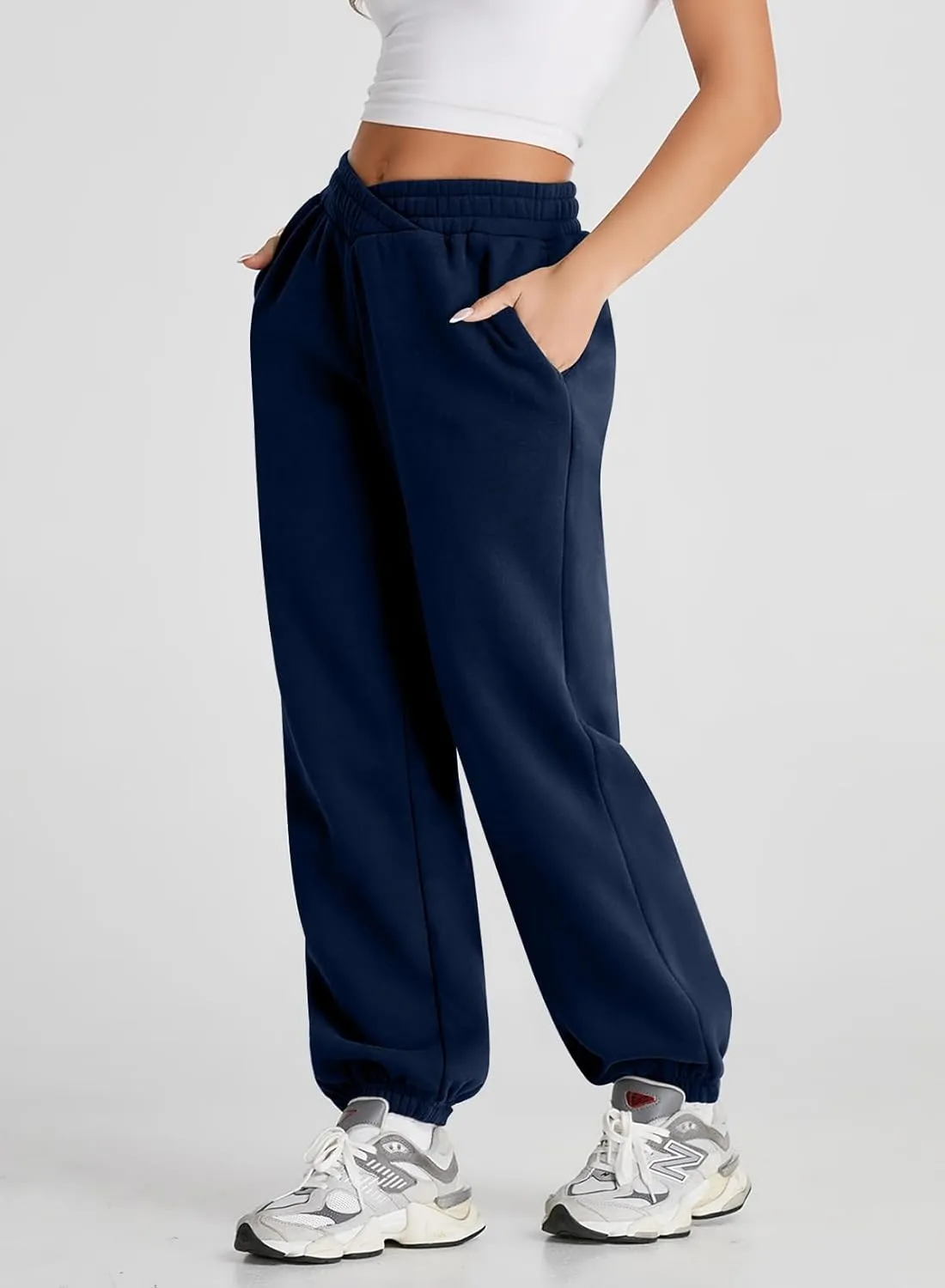 Herseas Women's V Crossover Waist Sweatpants Baggy Y2K Jogger Pants Wide Leg Fleeced Lounge Pants