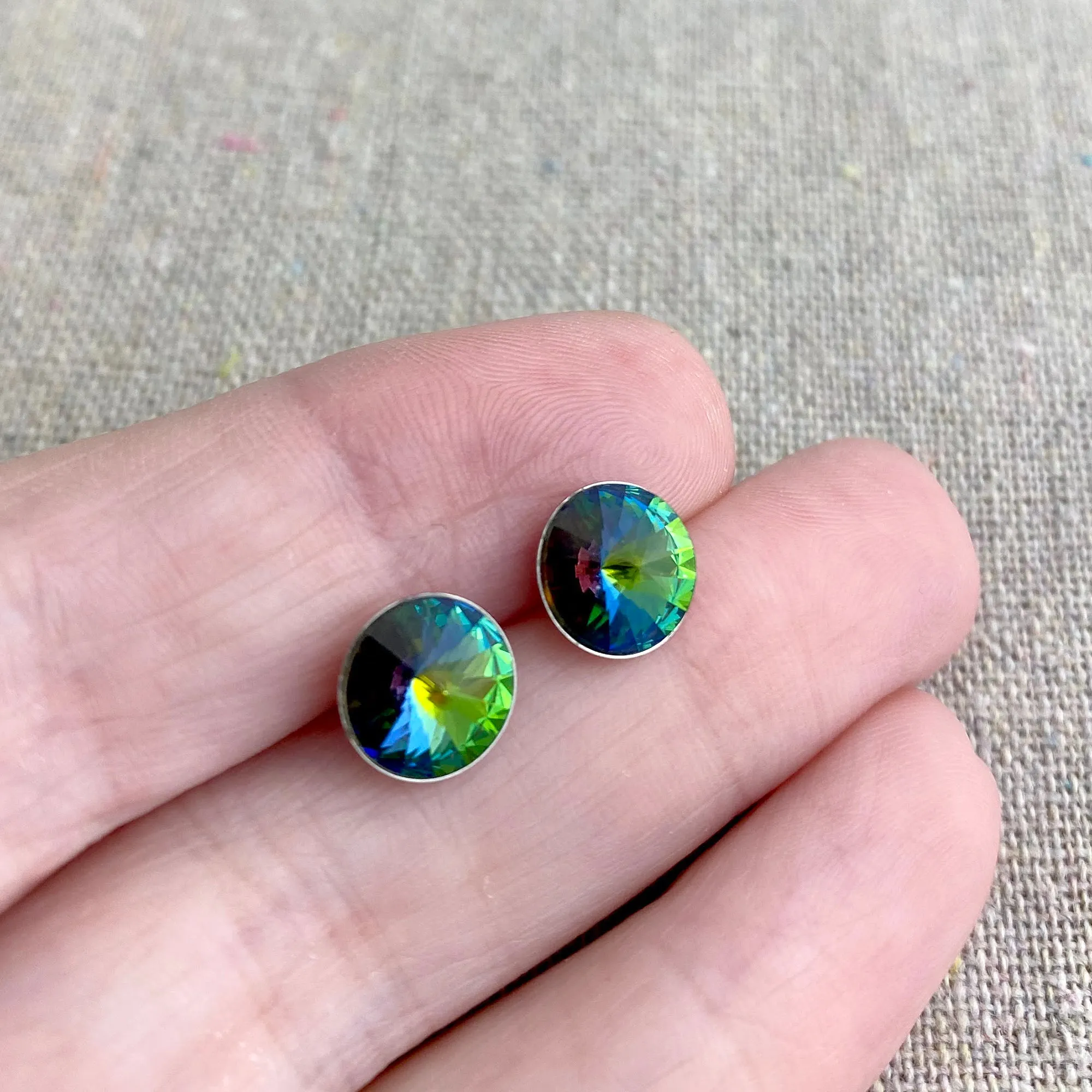 Peak Invisible Earrings • 8mm